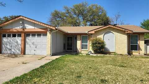 109 Cimarron Lane, Arlington, TX 76014