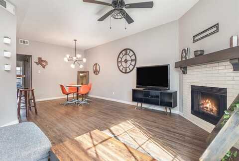 5757 E University Boulevard, Dallas, TX 75206