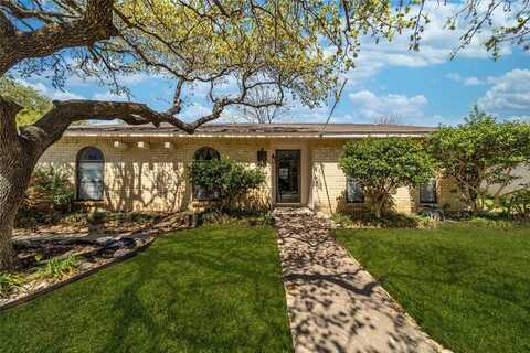 702 Edelweiss Drive, Grand Prairie, TX 75052