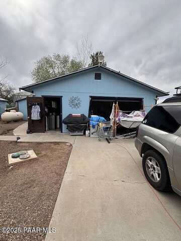 16050 S Cordes Lakes Drive, Mayer, AZ 86333
