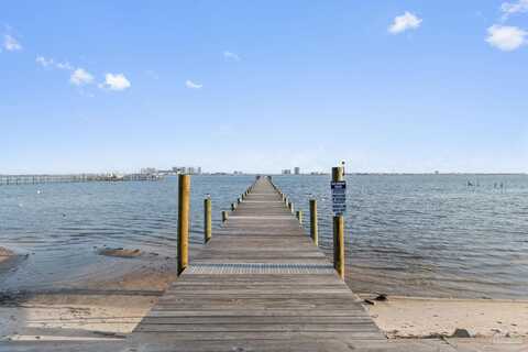 8253 Navarre Pkwy, Navarre, FL 32566