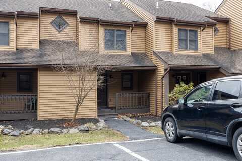 43c Sky View Circle, East Stroudsburg, PA 18302