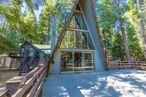 700 Peninsula Drive, Lake Almanor, CA 96137
