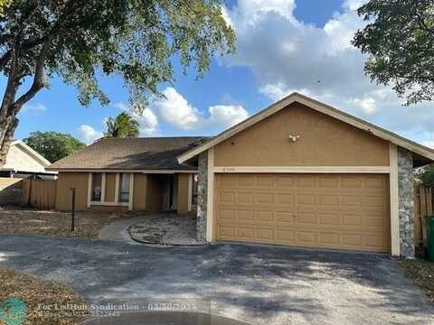 8340 NW 51st St, Lauderhill, FL 33351