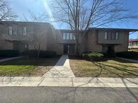 386 CONCORD, Bloomfield Hills, MI 48304
