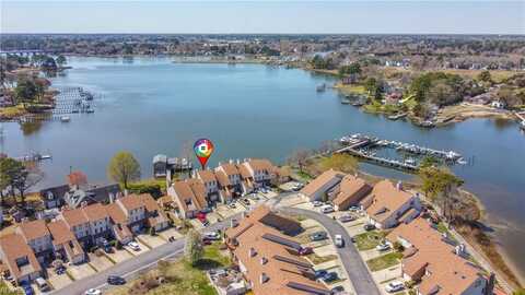34 Sandie Point Lane, Portsmouth, VA 23701