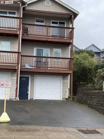1284 NW 15TH ST, Lincoln City, OR 97367