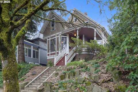 4145 S CORBETT AVE, Portland, OR 97239