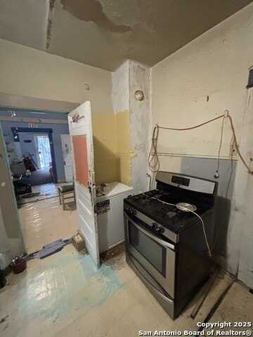 136 Gorman, San Antonio, TX 78202