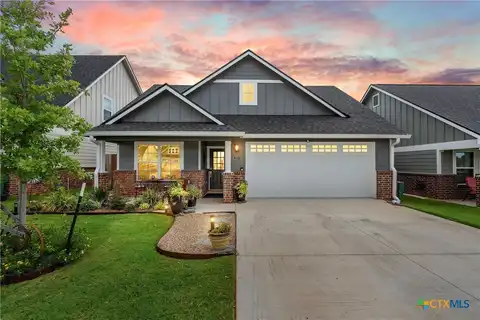 416 Travis Drive, Mc Gregor, TX 76657