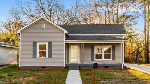 105 Moore Street, Thomasville, NC 27360
