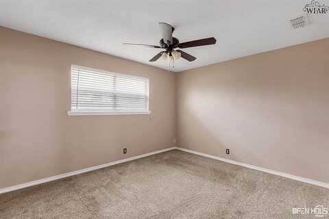 Swenson, BURKBURNETT, TX 76354