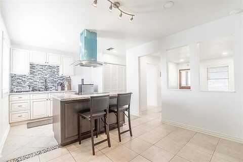 Redwood, MESQUITE, TX 75181