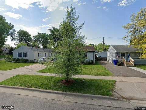 Field, SAINT PAUL, MN 55116
