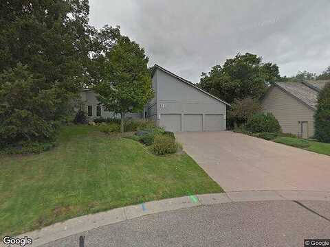 Red Oaks, SAINT PAUL, MN 55127