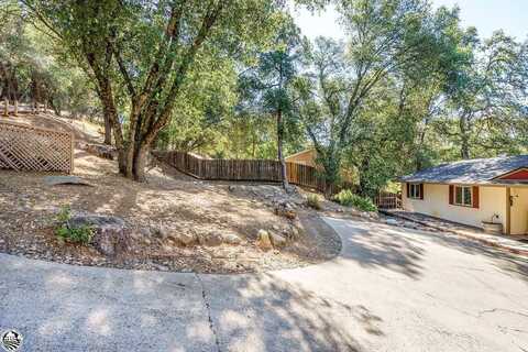 Paseo De Los Robles, SONORA, CA 95370
