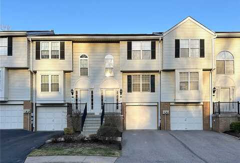 Shadywood, PITTSBURGH, PA 15235