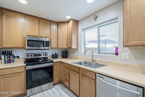 Hasman, TUCSON, AZ 85745