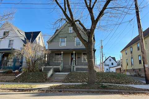 32Nd, MILWAUKEE, WI 53208
