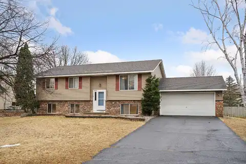 Quinn, ANDOVER, MN 55304