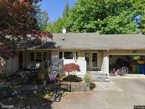 English, PORTLAND, OR 97201