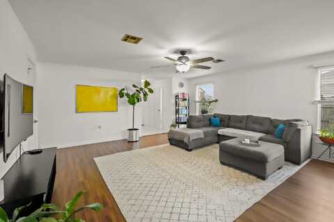 La Paz, DEL VALLE, TX 78617
