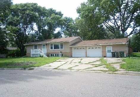 10Th, HUTCHINSON, MN 55350