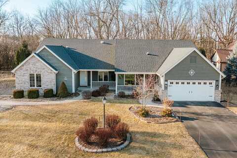 Lone Oak, MENOMONEE FALLS, WI 53051