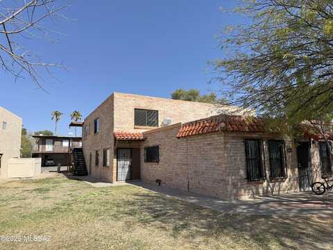 Calle La Paz, TUCSON, AZ 85715