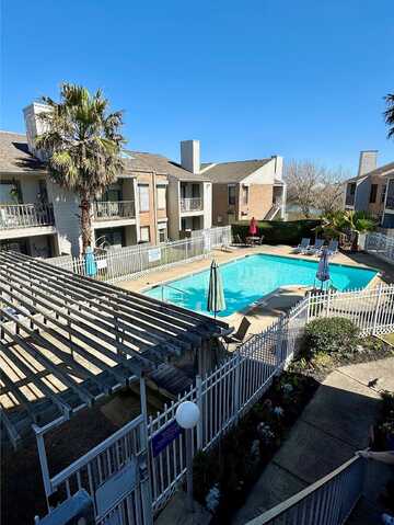 69Th, GALVESTON, TX 77551