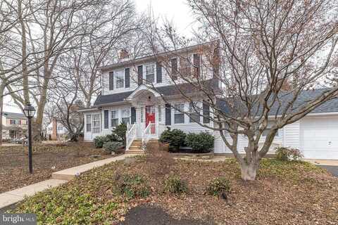 Pleasant, GLENSIDE, PA 19038