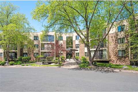 Windsor, SAINT PAUL, MN 55112
