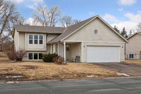Lynn, SAVAGE, MN 55378