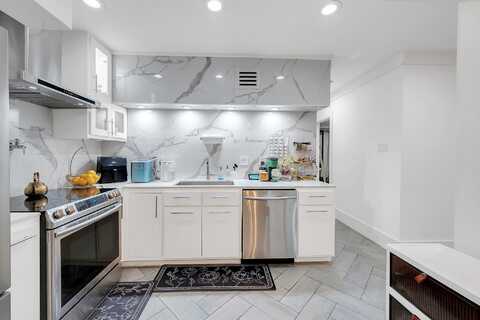 Timmons, HOUSTON, TX 77027