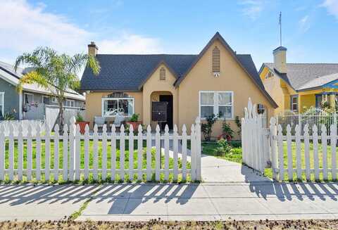 Hawes, FRESNO, CA 93706