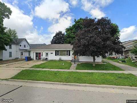 Center, BLACK EARTH, WI 53515
