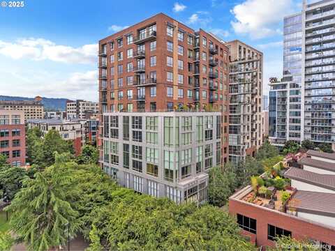 11Th, PORTLAND, OR 97209