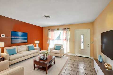 38Th, OAKLAND PARK, FL 33309