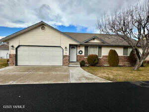73Rd, YAKIMA, WA 98908