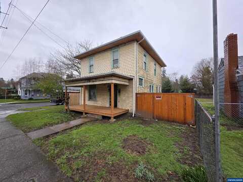 17Th, SALEM, OR 97301