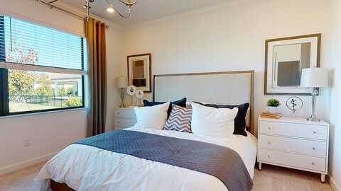 Haldin, ROYAL PALM BEACH, FL 33411