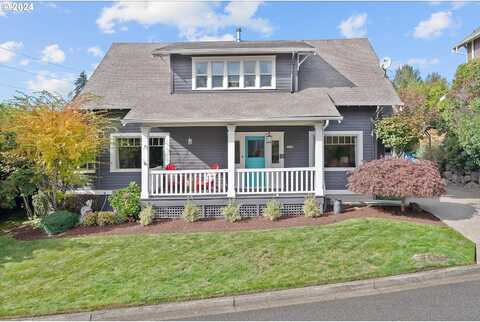 Dillon, WEST LINN, OR 97068