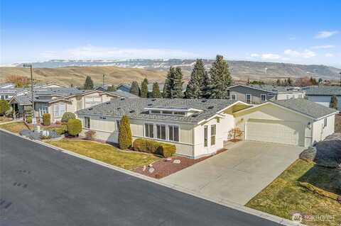 Nahalee, EAST WENATCHEE, WA 98802