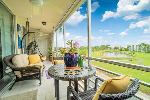 Via Poinciana, Lake Worth, FL 33467
