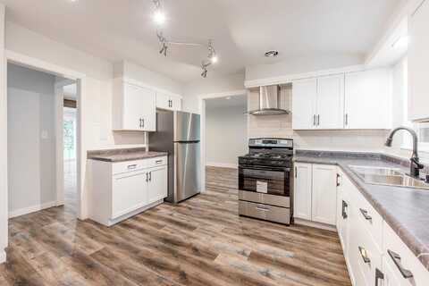 Fingal, ALEXANDRIA, MN 56308