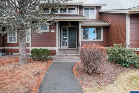 Village, REDMOND, OR 97756