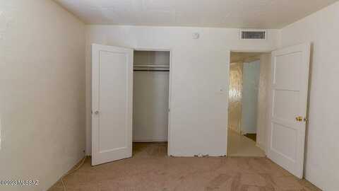Lester, TUCSON, AZ 85712