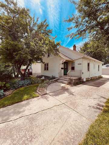 12Th, GREEN BAY, WI 54304