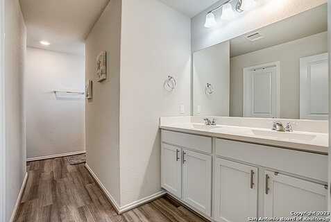 Akin Elm, SAN ANTONIO, TX 78261