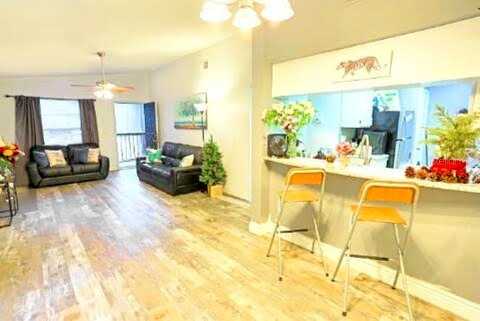 Dream Oak Pl, Tampa, FL 33613